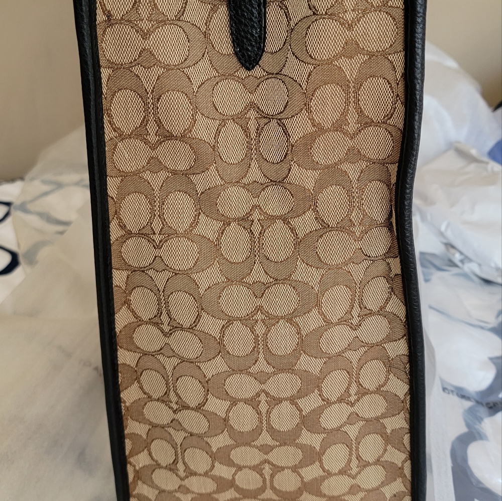 NWT $450 Dempsey Tote 40 In Signature Jacquard With Stripe And Coach Patch - Picture 12 of 13